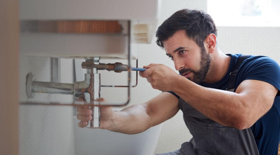 Faucet aerator cleaning/replacement in Cascade, CO